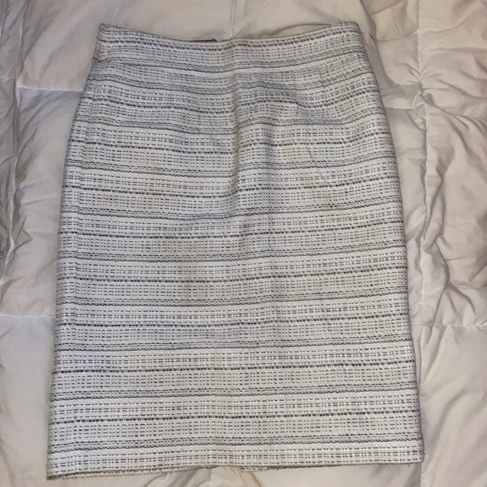 Banana Republic Pencil skirt